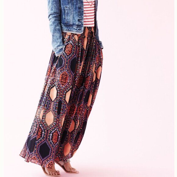 NWT Anthropologie Tribal Print Maxi Skirt With Elastic Smocked Waist in X-Small - Picture 7 of 14